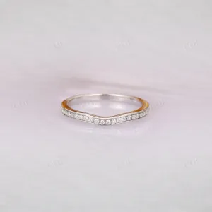 0.12CTW Curved Lab Grown Diamond Wedding Band