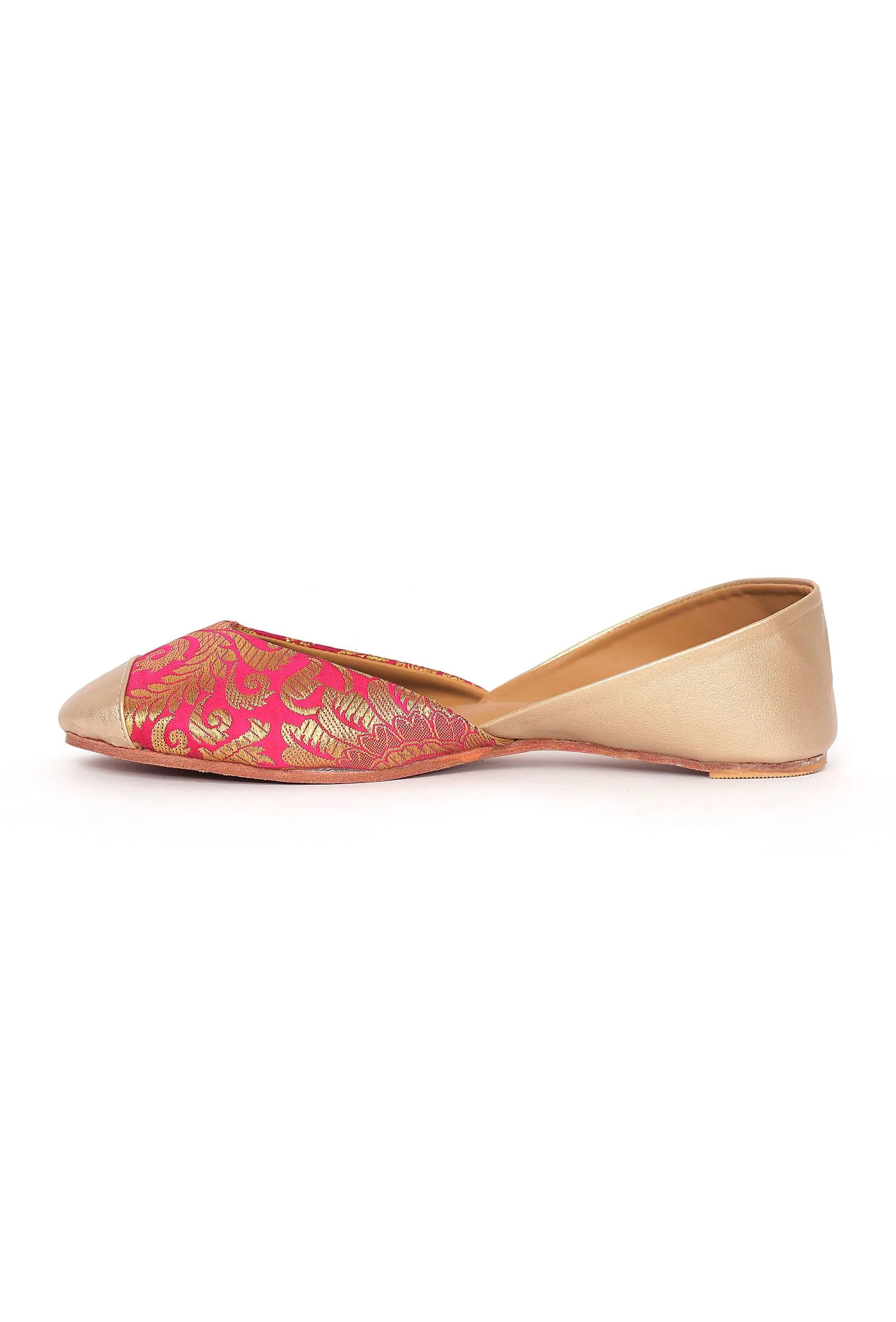 Rose Pink Brocade Juttis